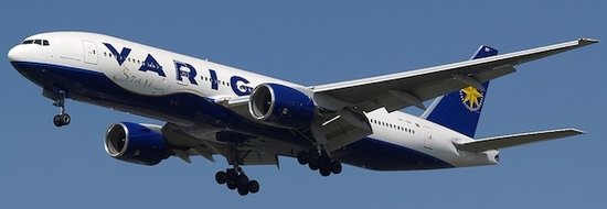 Boeing 777-200ER Varig with stand